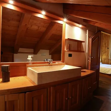 Alpine Chalet Courmaison *