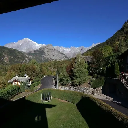 Alpine Chalet Courmaison