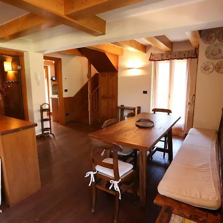 Alpine Chalet Courmaison